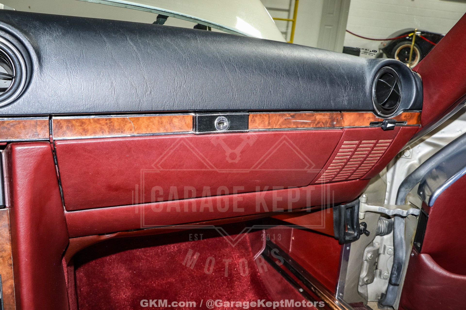 1986 Mercedes-Benz 560SL 127