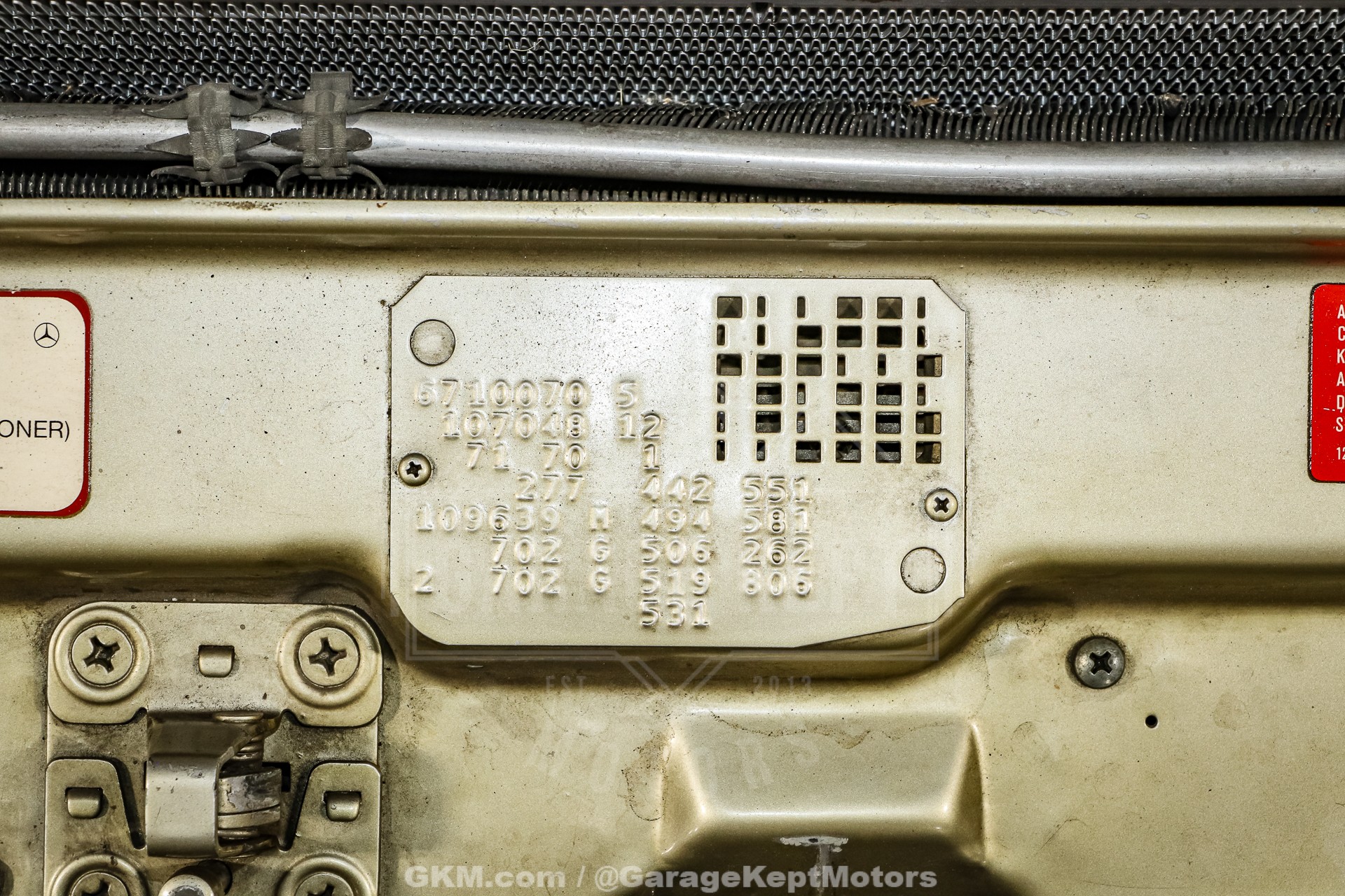 1986 Mercedes-Benz 560SL 141