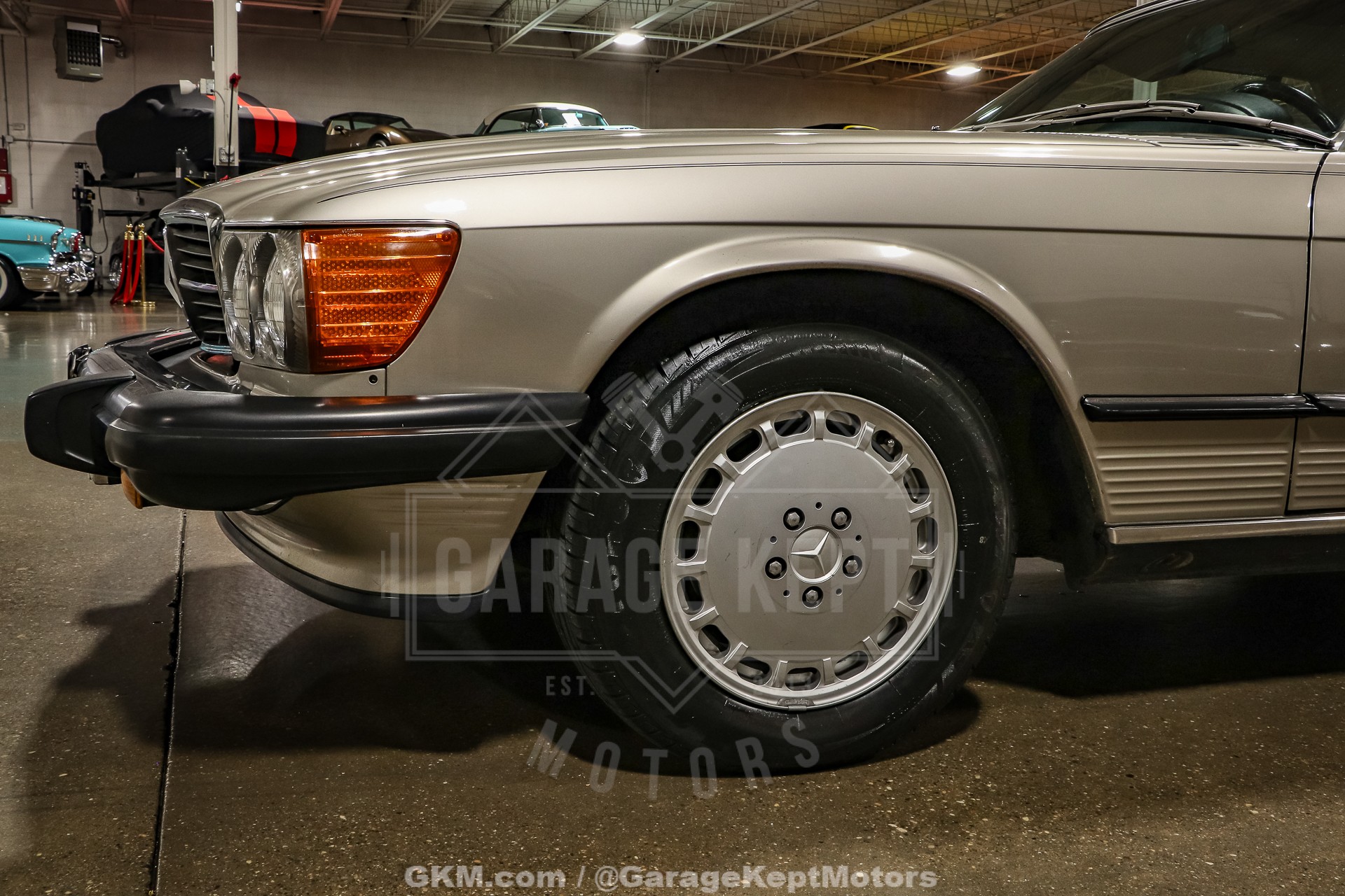1986 Mercedes-Benz 560SL 30