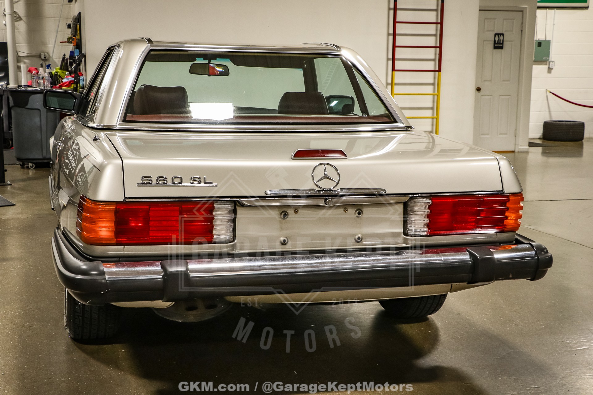 1986 Mercedes-Benz 560SL 40