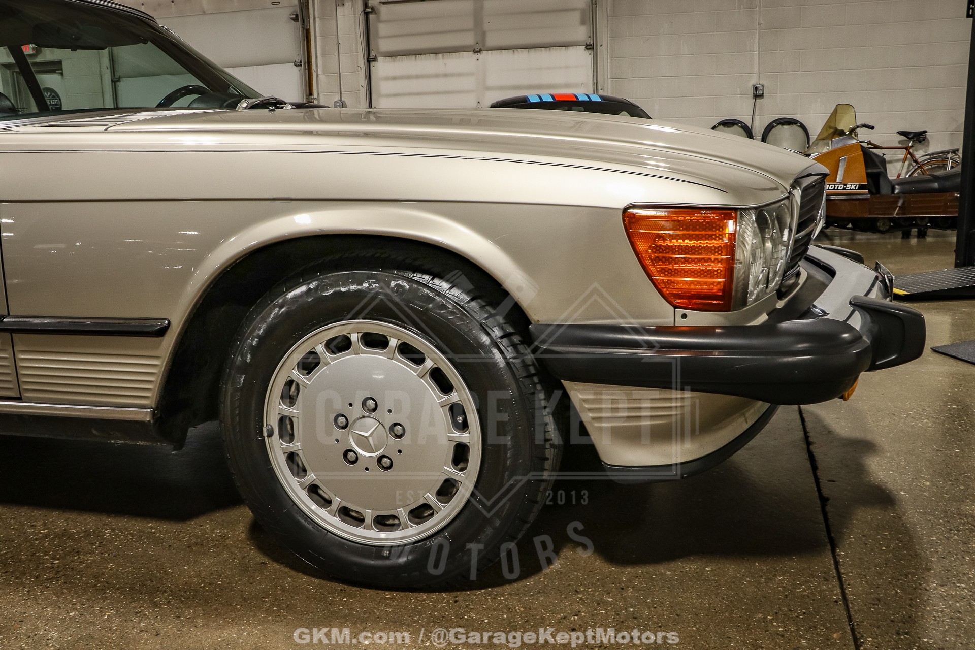 1986 Mercedes-Benz 560SL 54