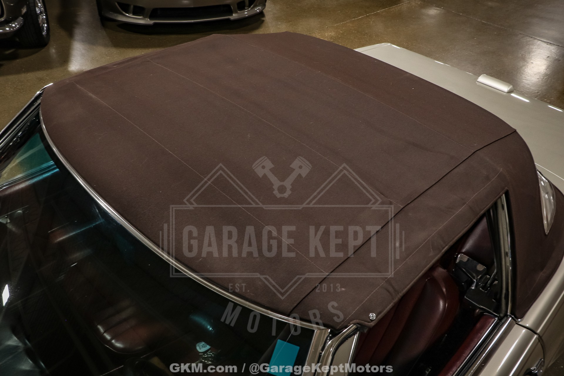 1986 Mercedes-Benz 560SL 64