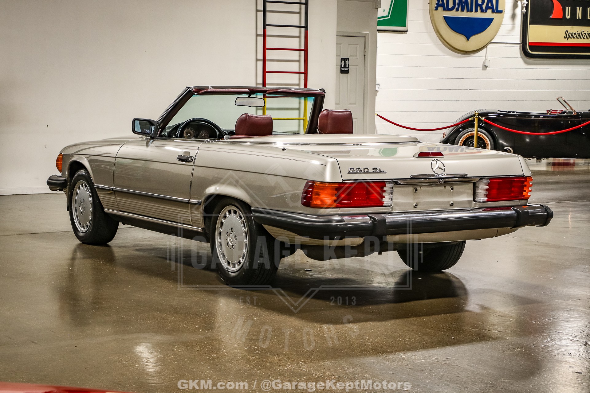 1986 Mercedes-Benz 560SL 74