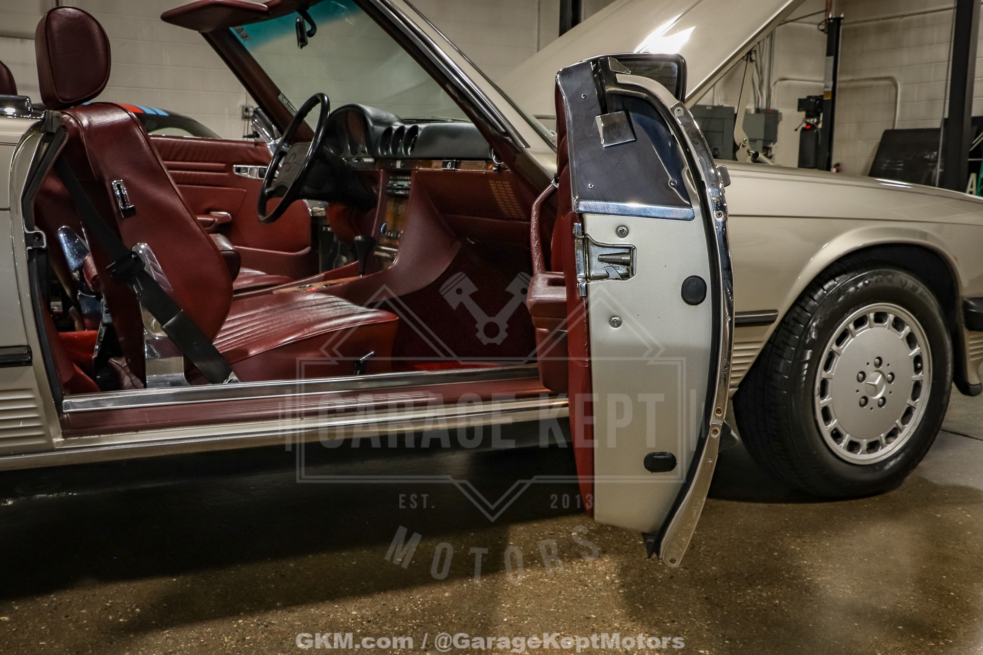 1986 Mercedes-Benz 560SL 82