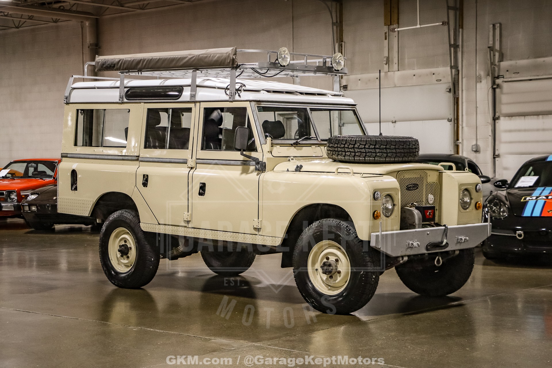 1974 Land Rover 109 Series III Wagon 1