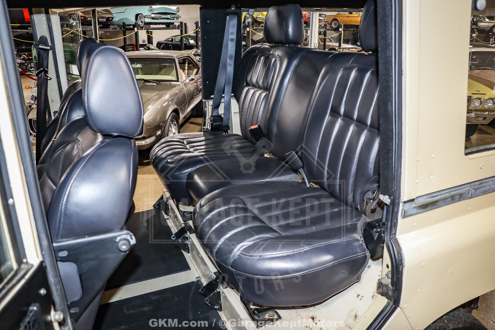 1974 Land Rover 109 Series III Wagon 101