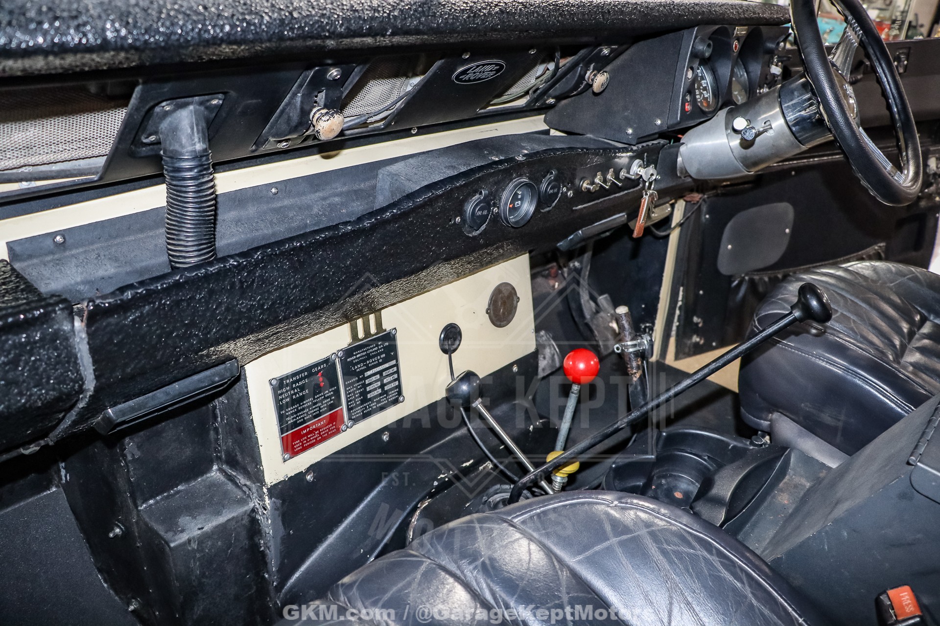 1974 Land Rover 109 Series III Wagon 113