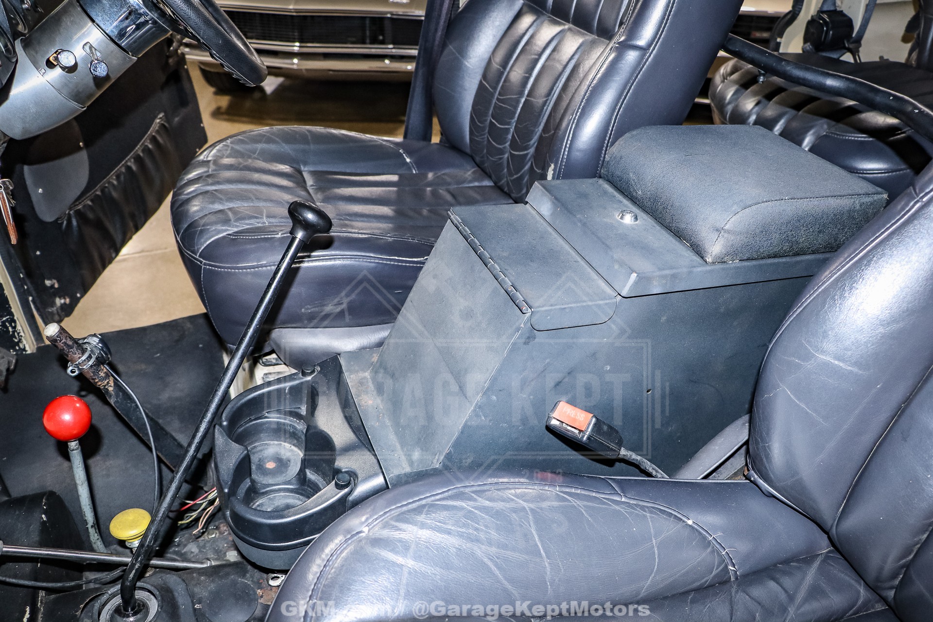 1974 Land Rover 109 Series III Wagon 114