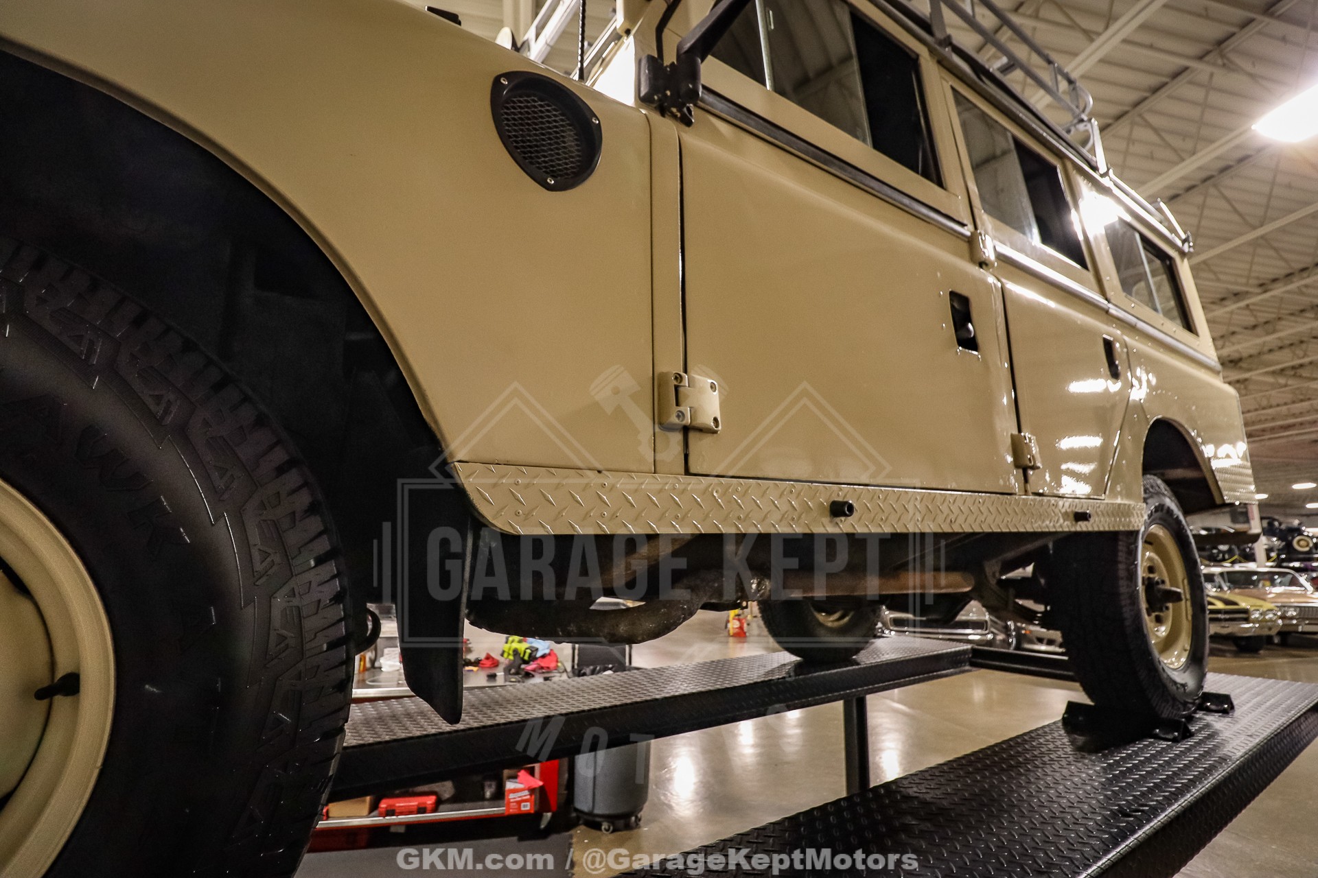1974 Land Rover 109 Series III Wagon 133