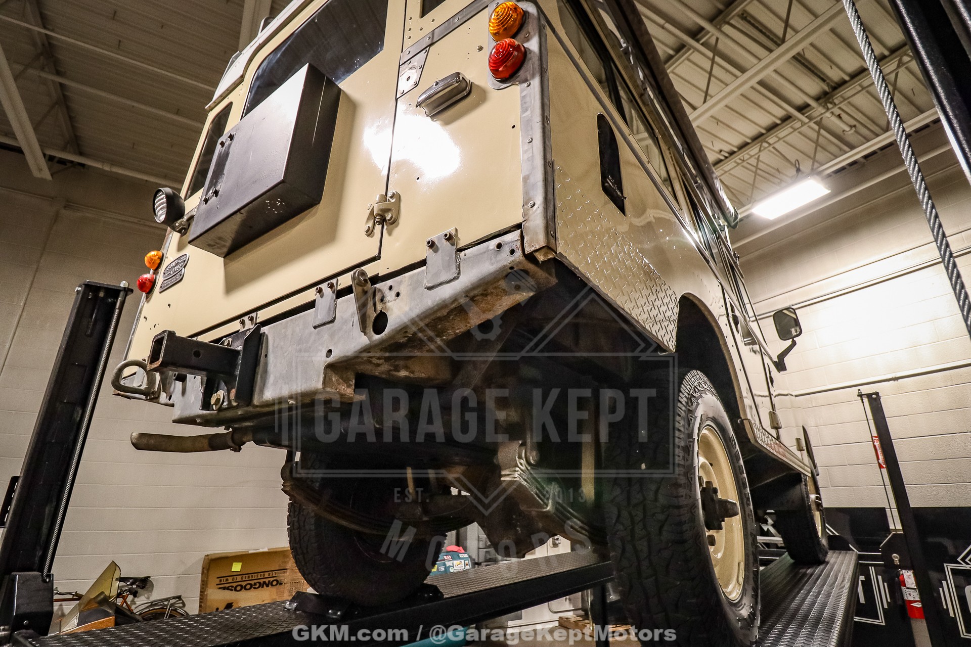 1974 Land Rover 109 Series III Wagon 138