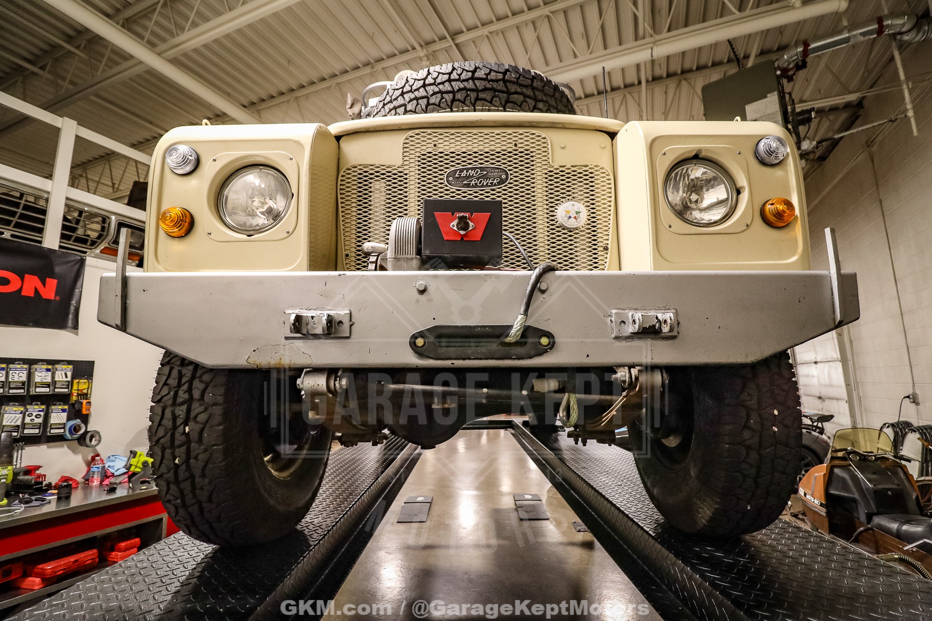 1974 Land Rover 109 Series III Wagon 144