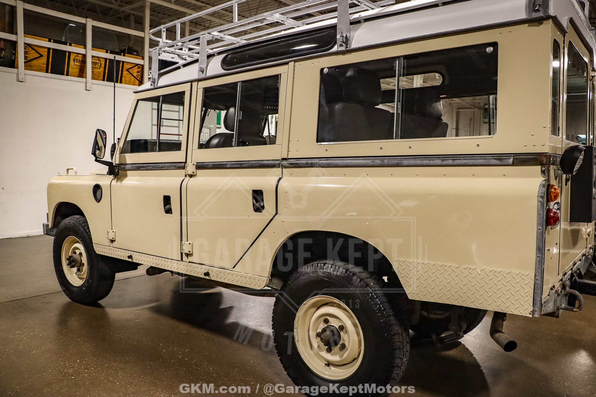 1974 Land Rover 109 Series III Wagon 31