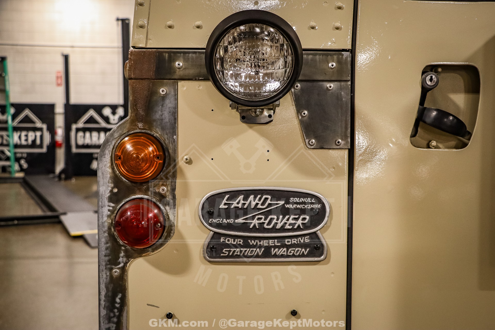 1974 Land Rover 109 Series III Wagon 35