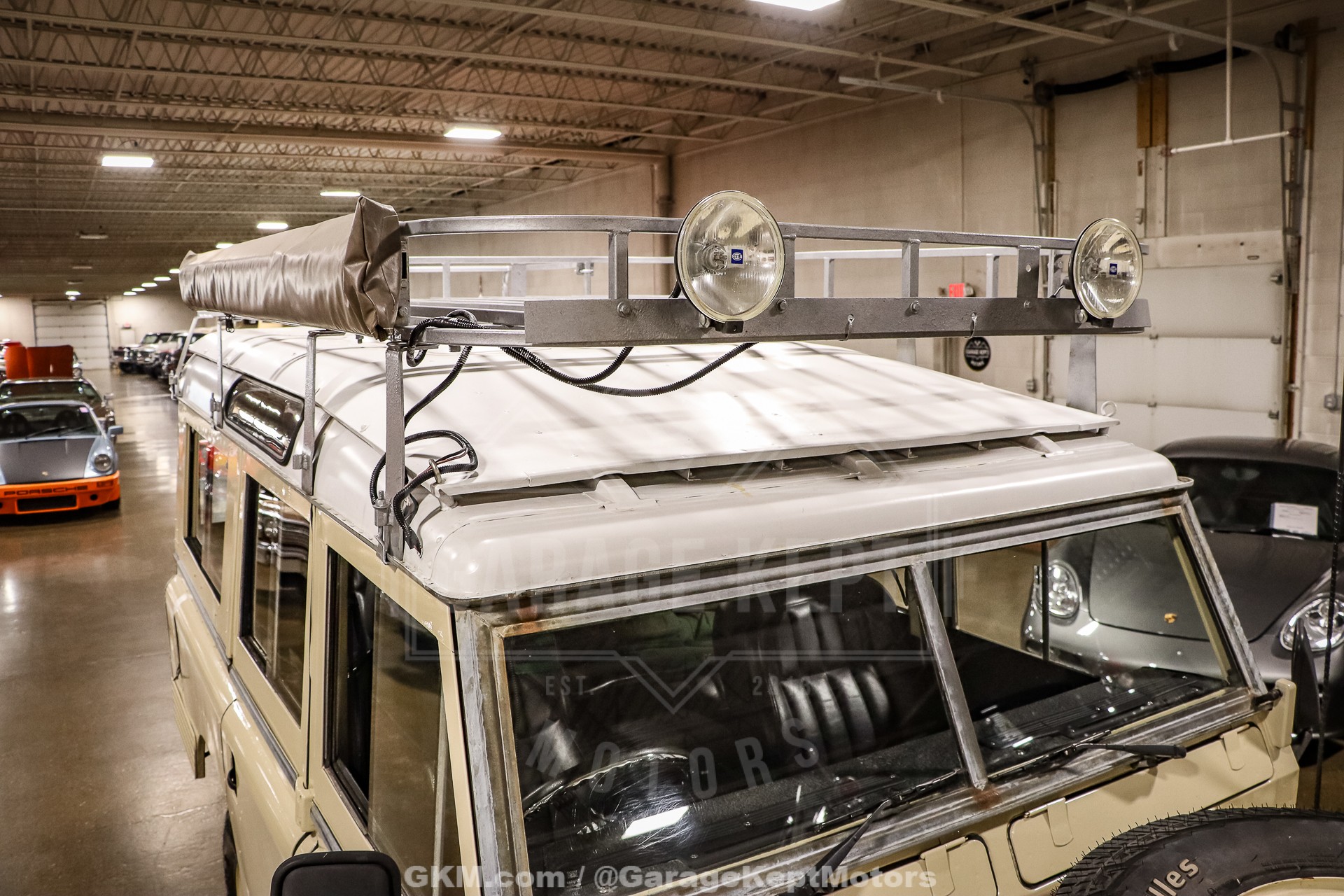 1974 Land Rover 109 Series III Wagon 54