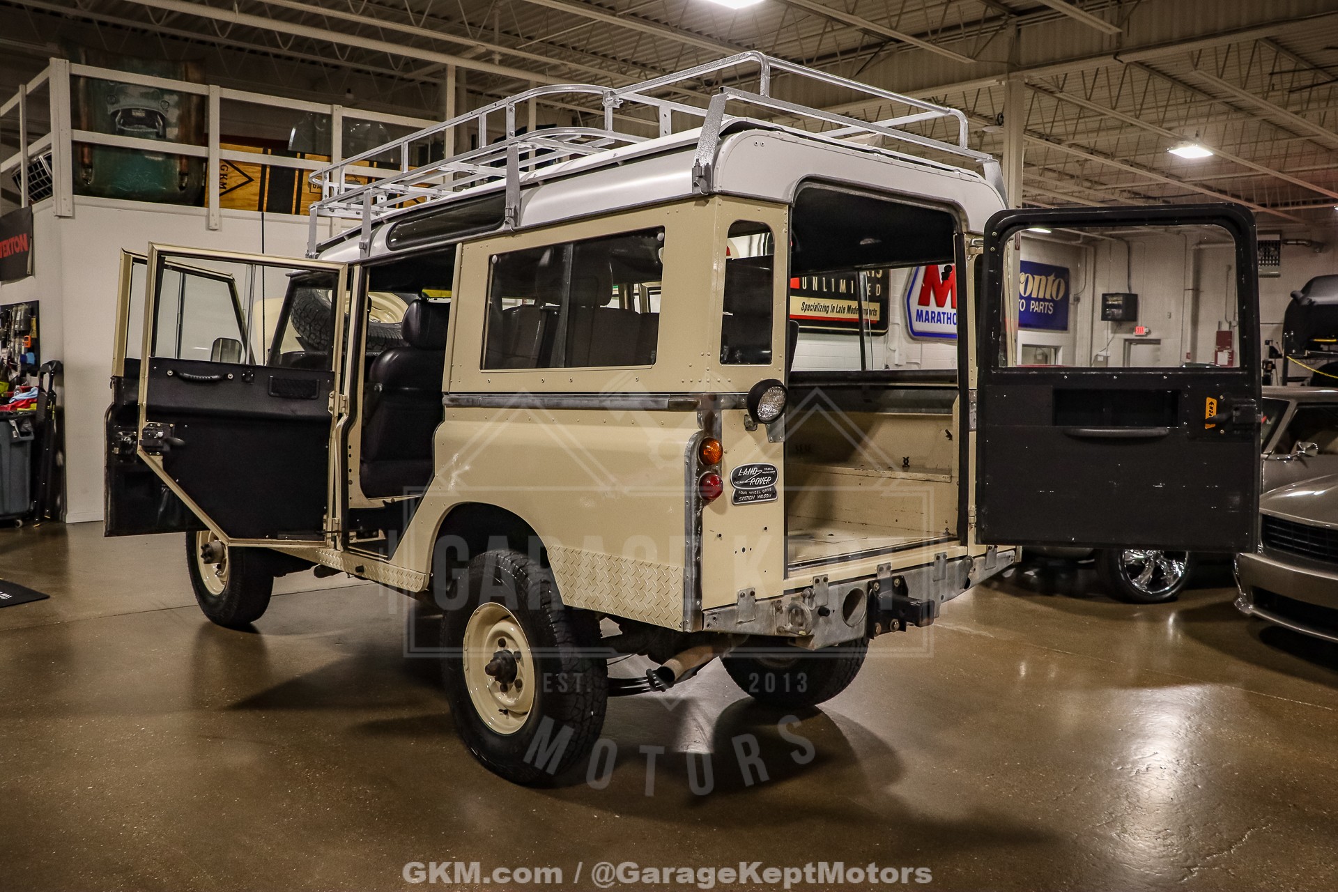 1974 Land Rover 109 Series III Wagon 59