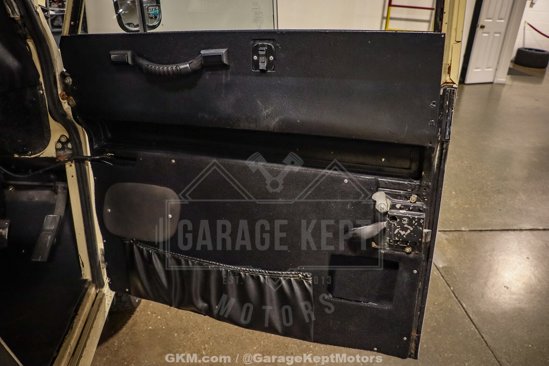 1974 Land Rover 109 Series III Wagon 61