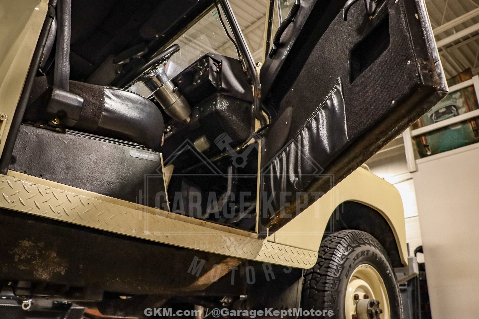 1974 Land Rover 109 Series III Wagon 63