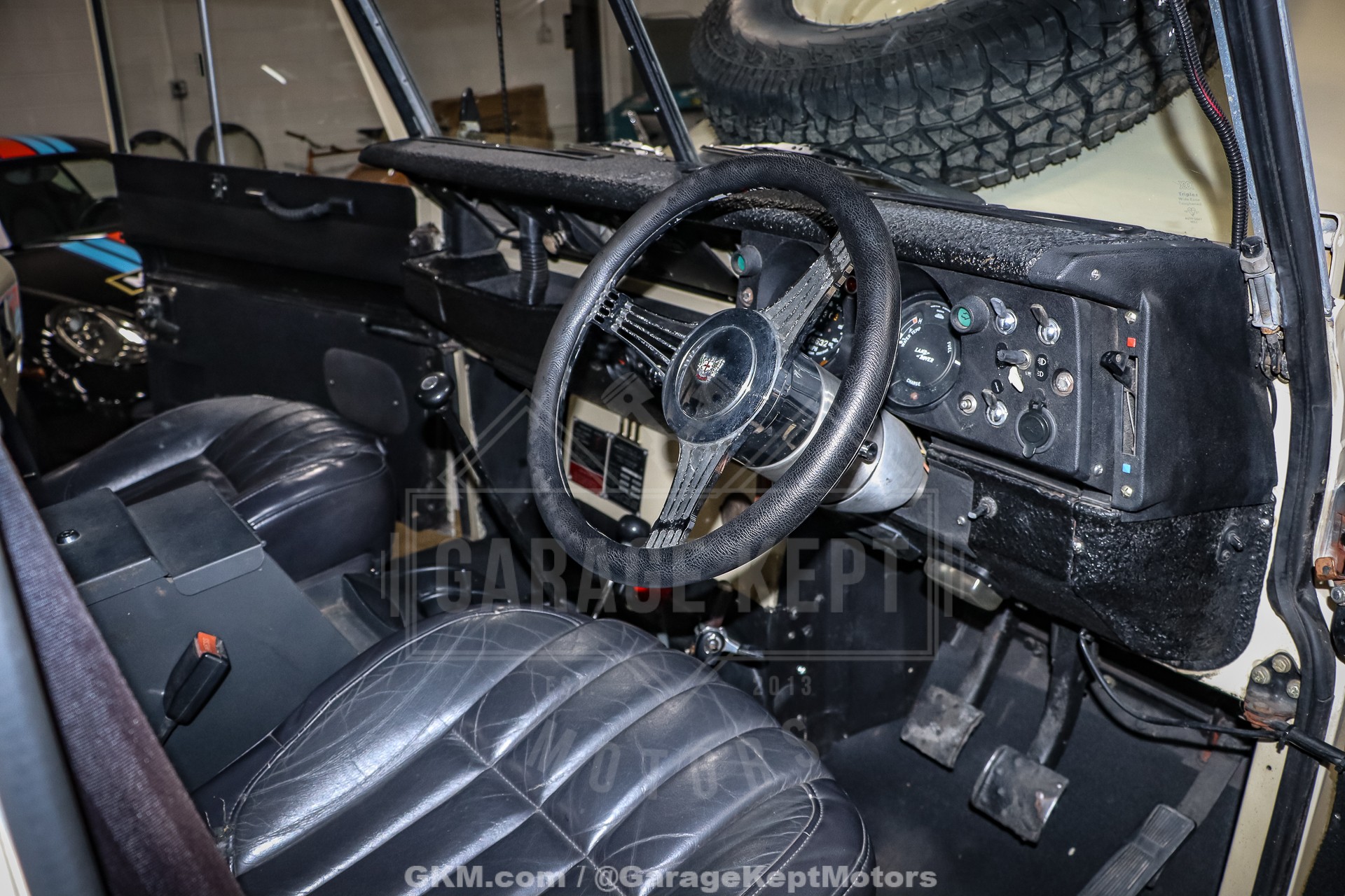 1974 Land Rover 109 Series III Wagon 64