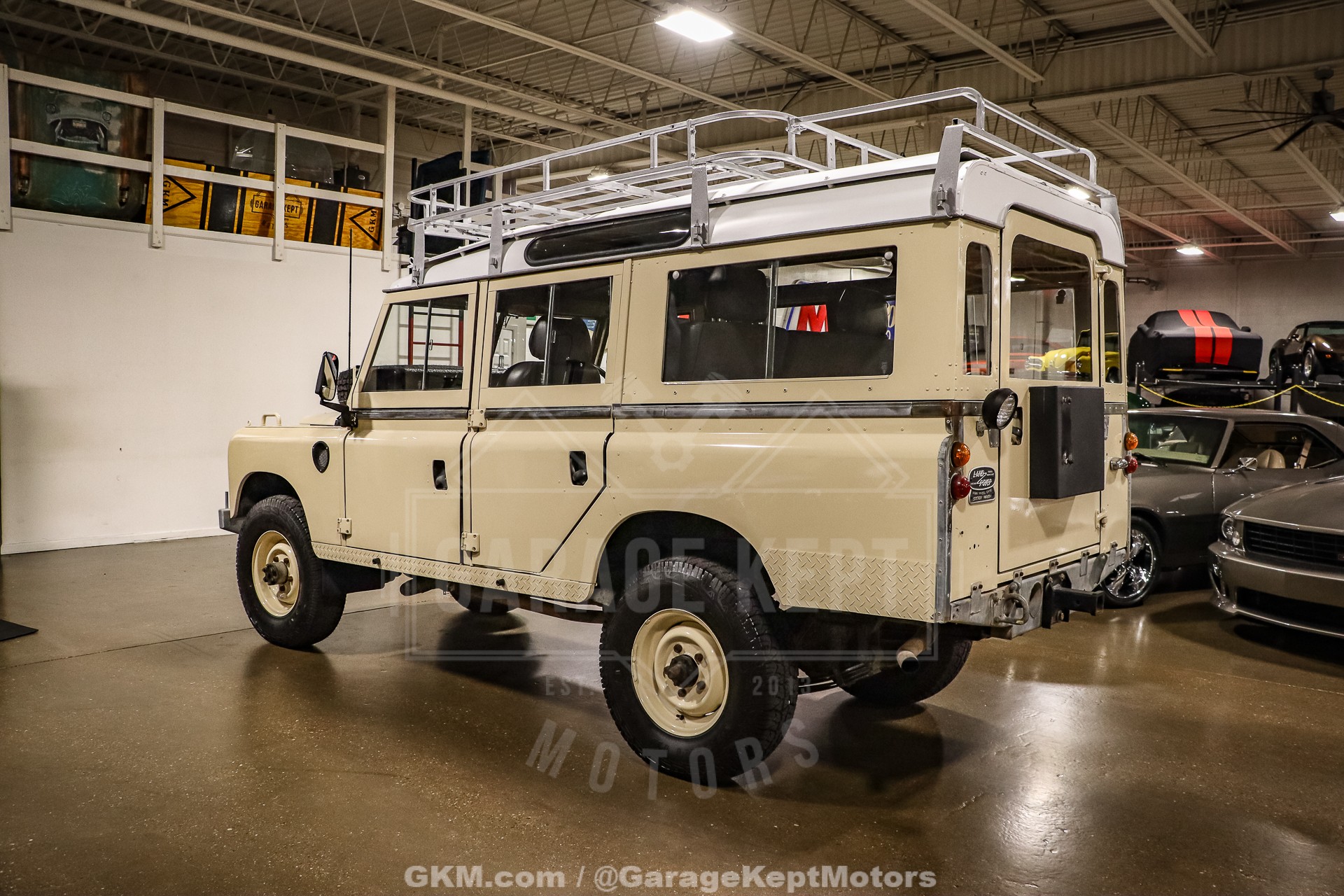 1974 Land Rover 109 Series III Wagon 6