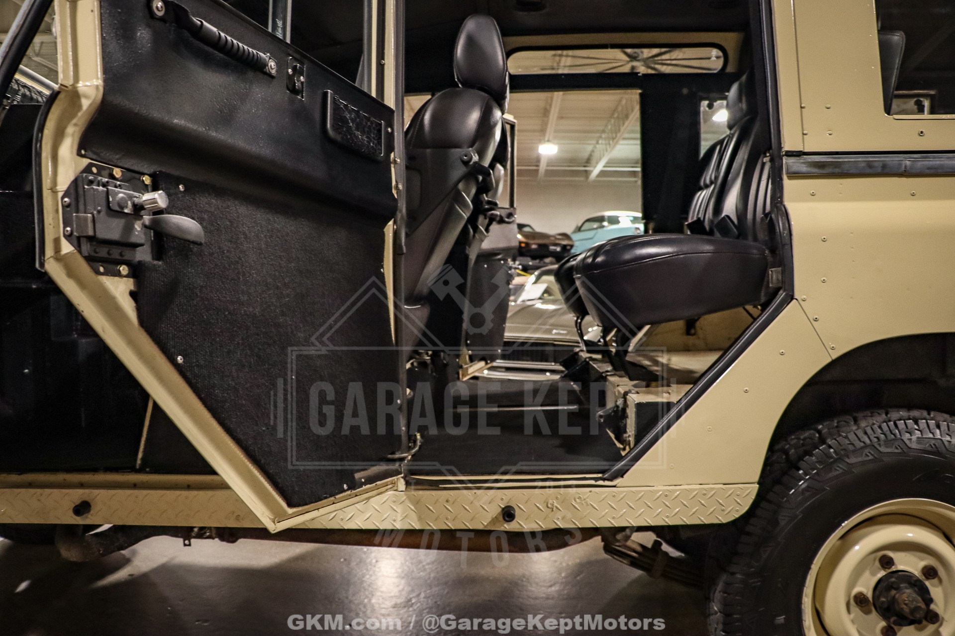 1974 Land Rover 109 Series III Wagon 98