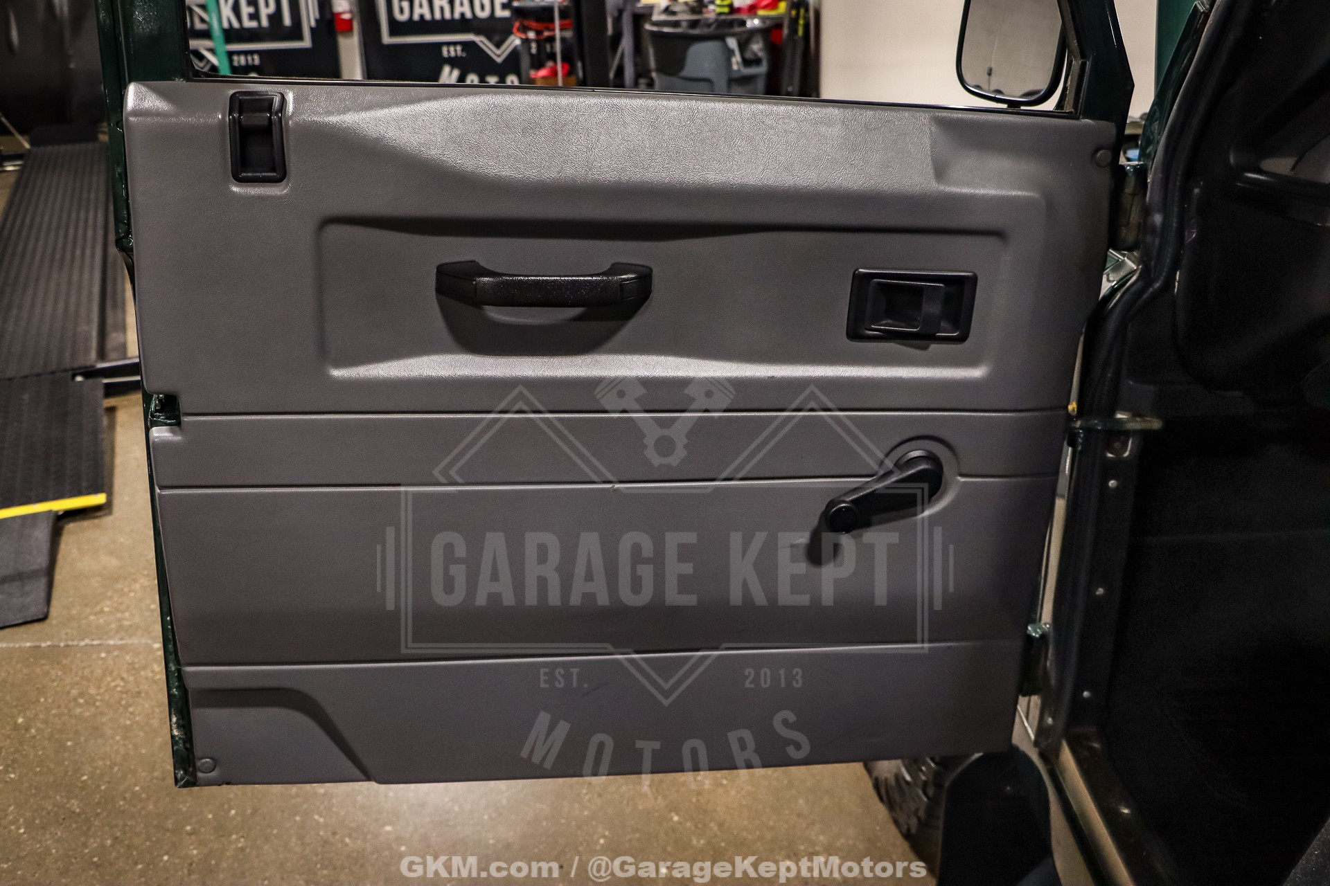 1999 Land Rover Defender 110 106