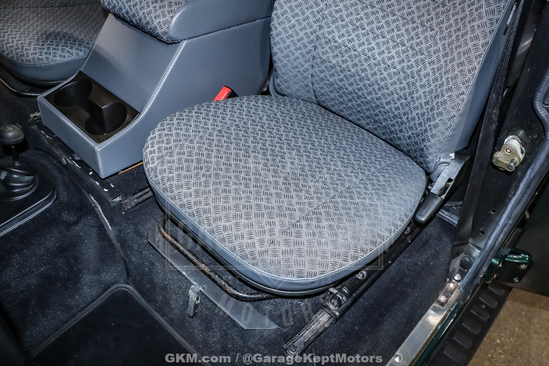 1999 Land Rover Defender 110 113