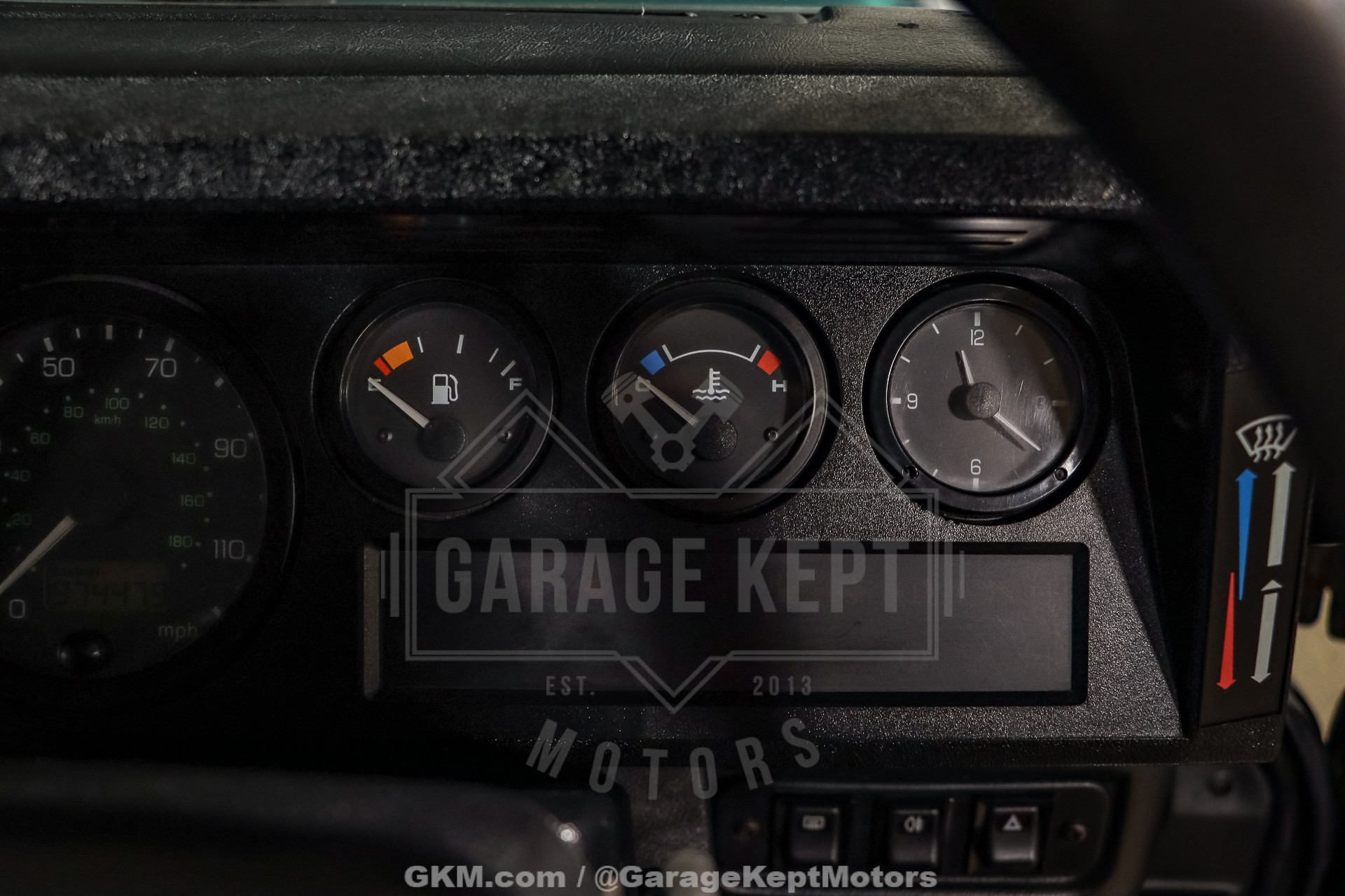 1999 Land Rover Defender 110 122