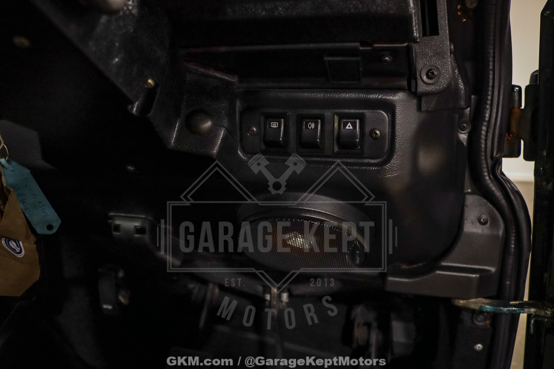 1999 Land Rover Defender 110 123