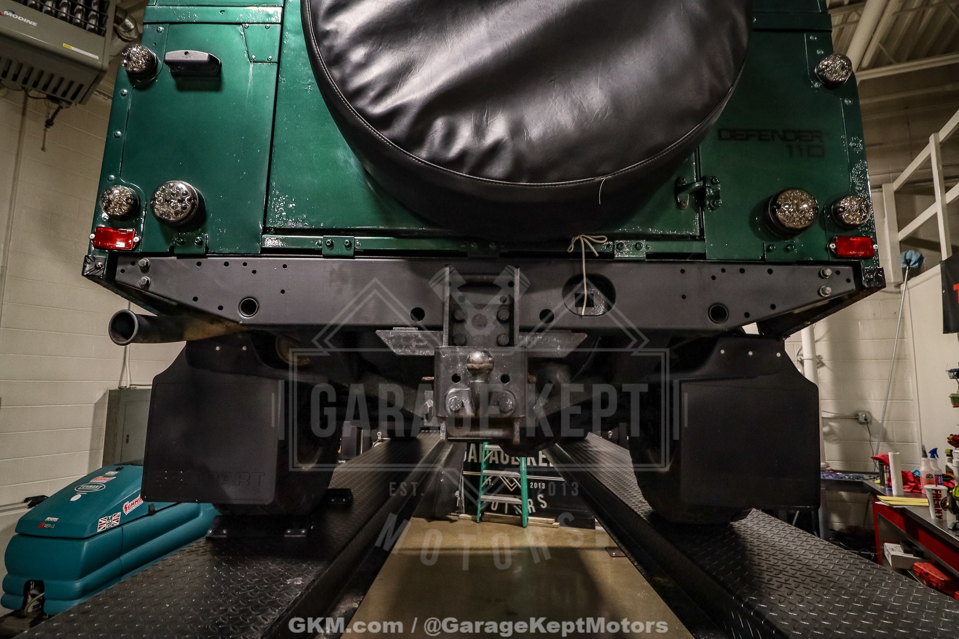 1999 Land Rover Defender 110 148