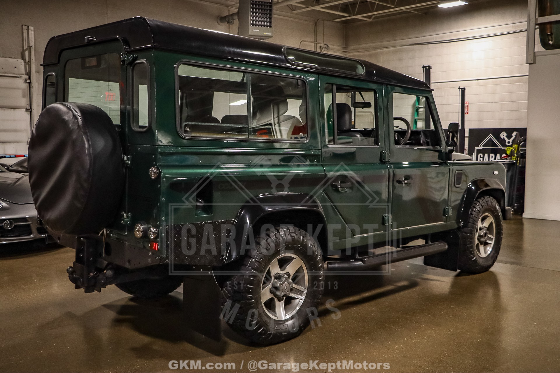 1999 Land Rover Defender 110 23