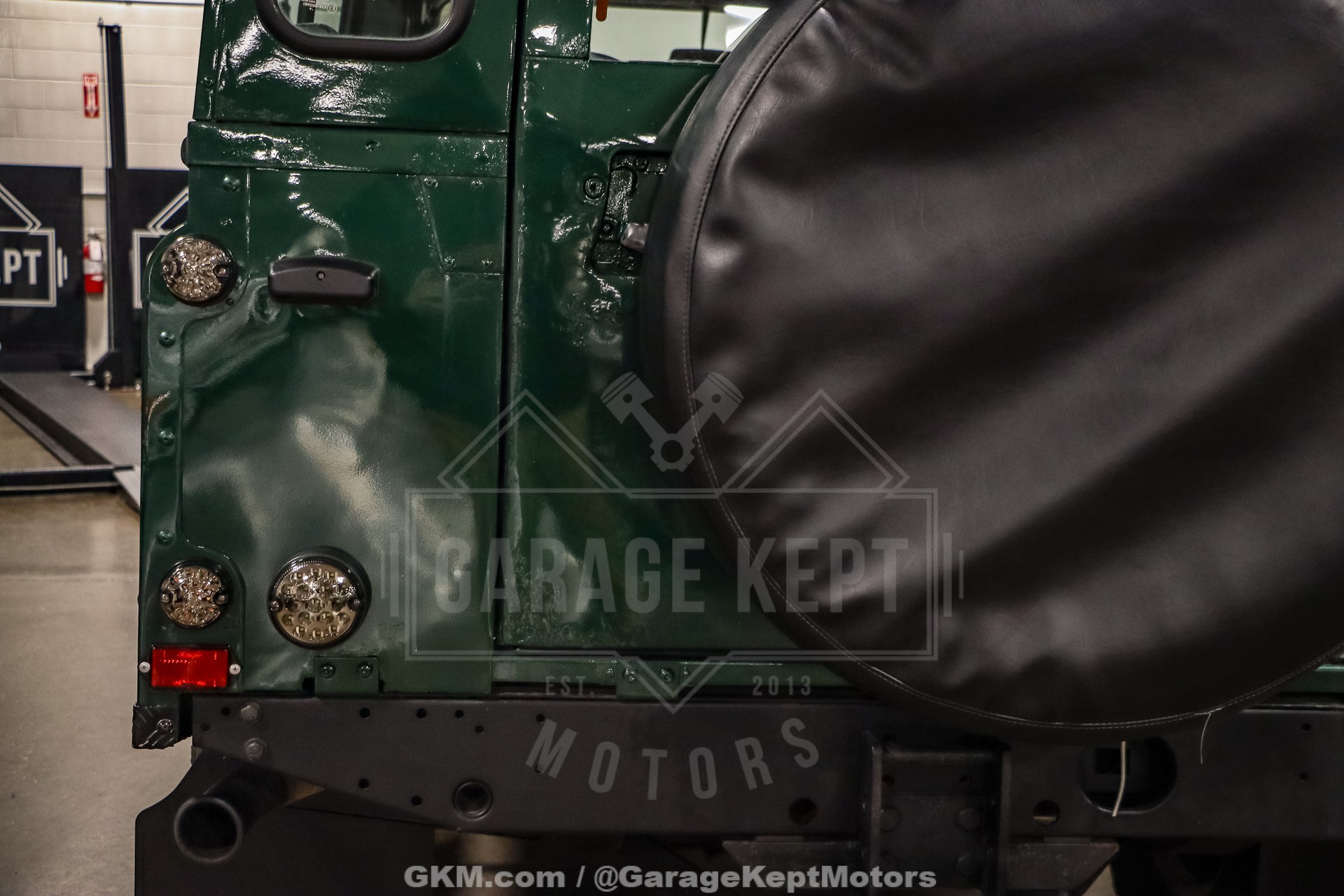 1999 Land Rover Defender 110 51