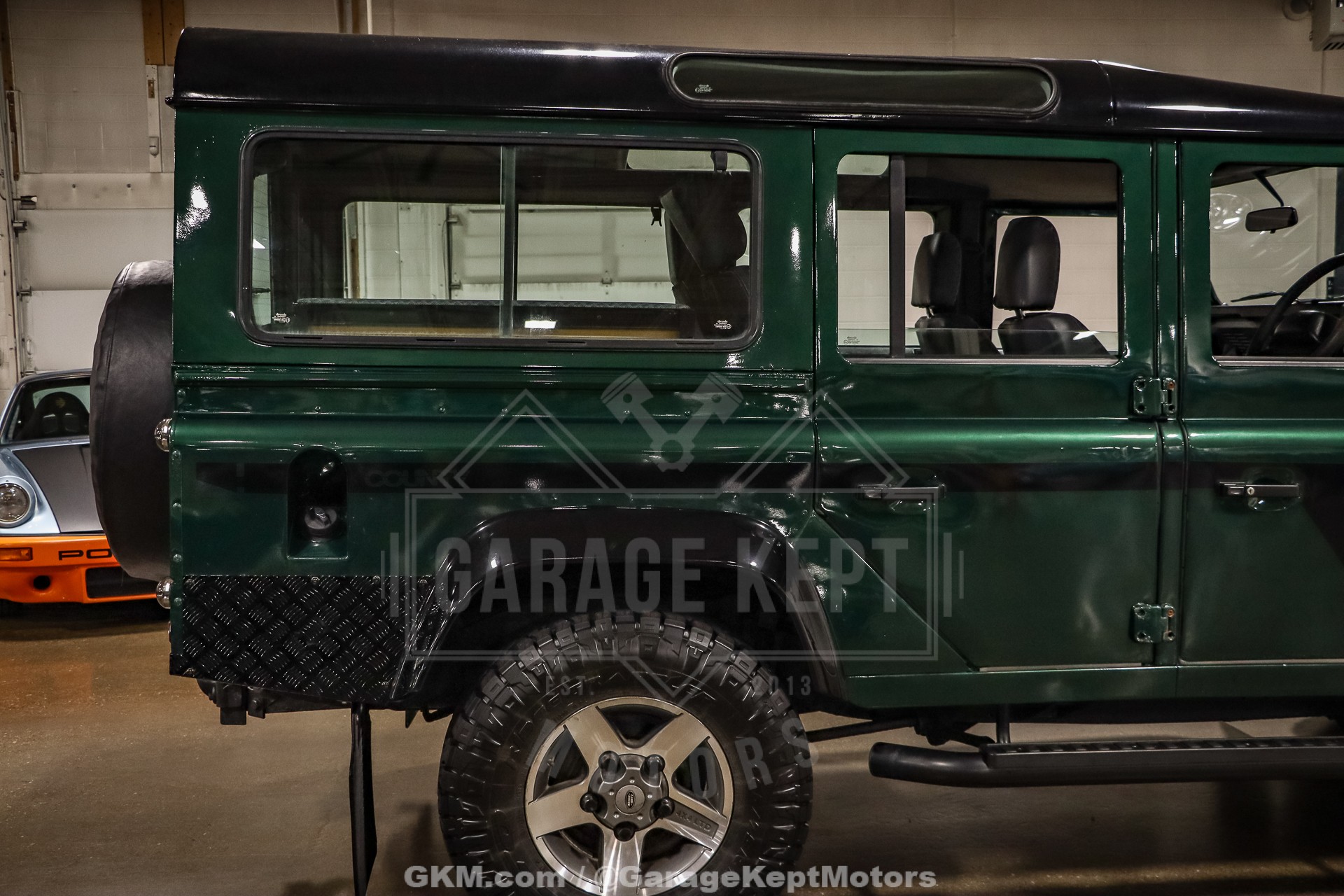 1999 Land Rover Defender 110 59