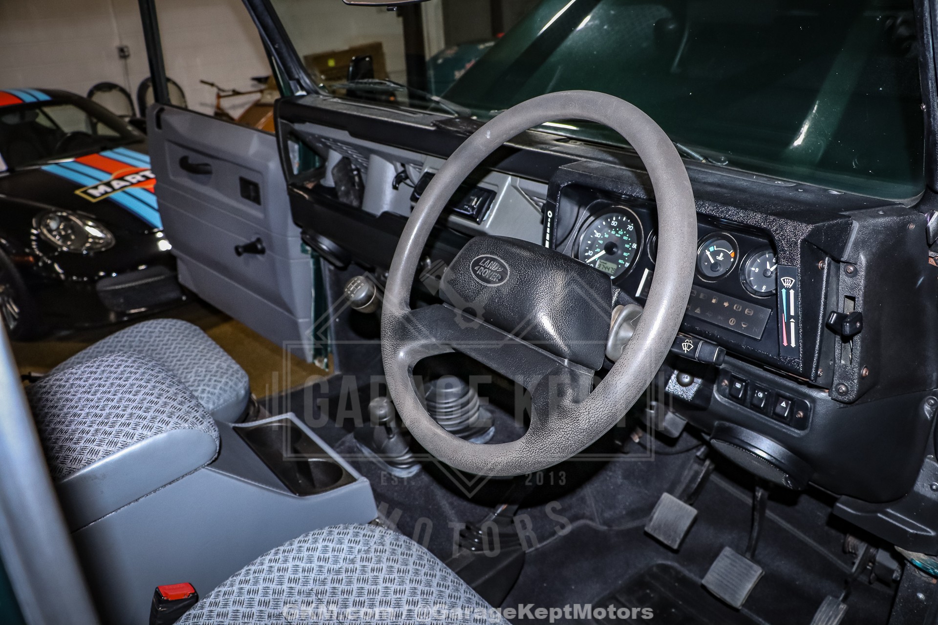 1999 Land Rover Defender 110 79