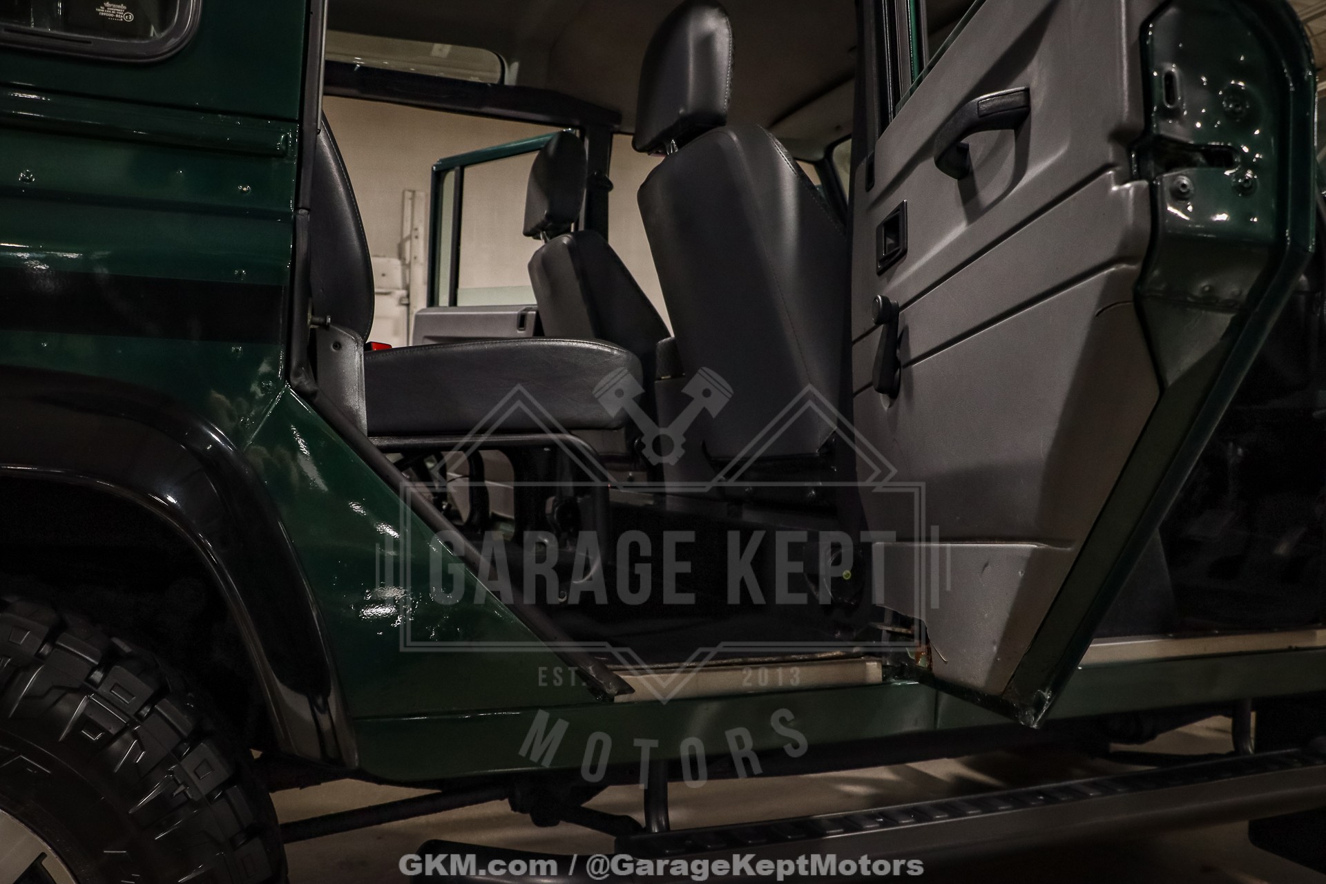 1999 Land Rover Defender 110 86