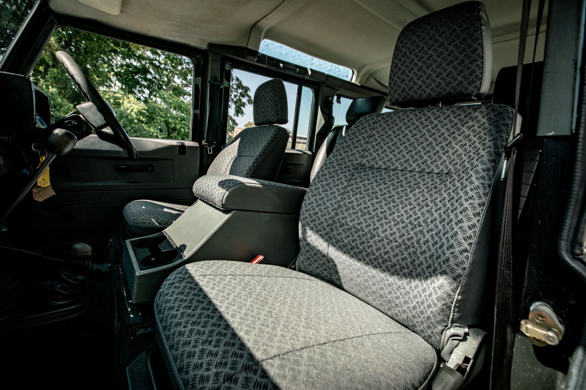 1999 Land Rover Defender 110 9