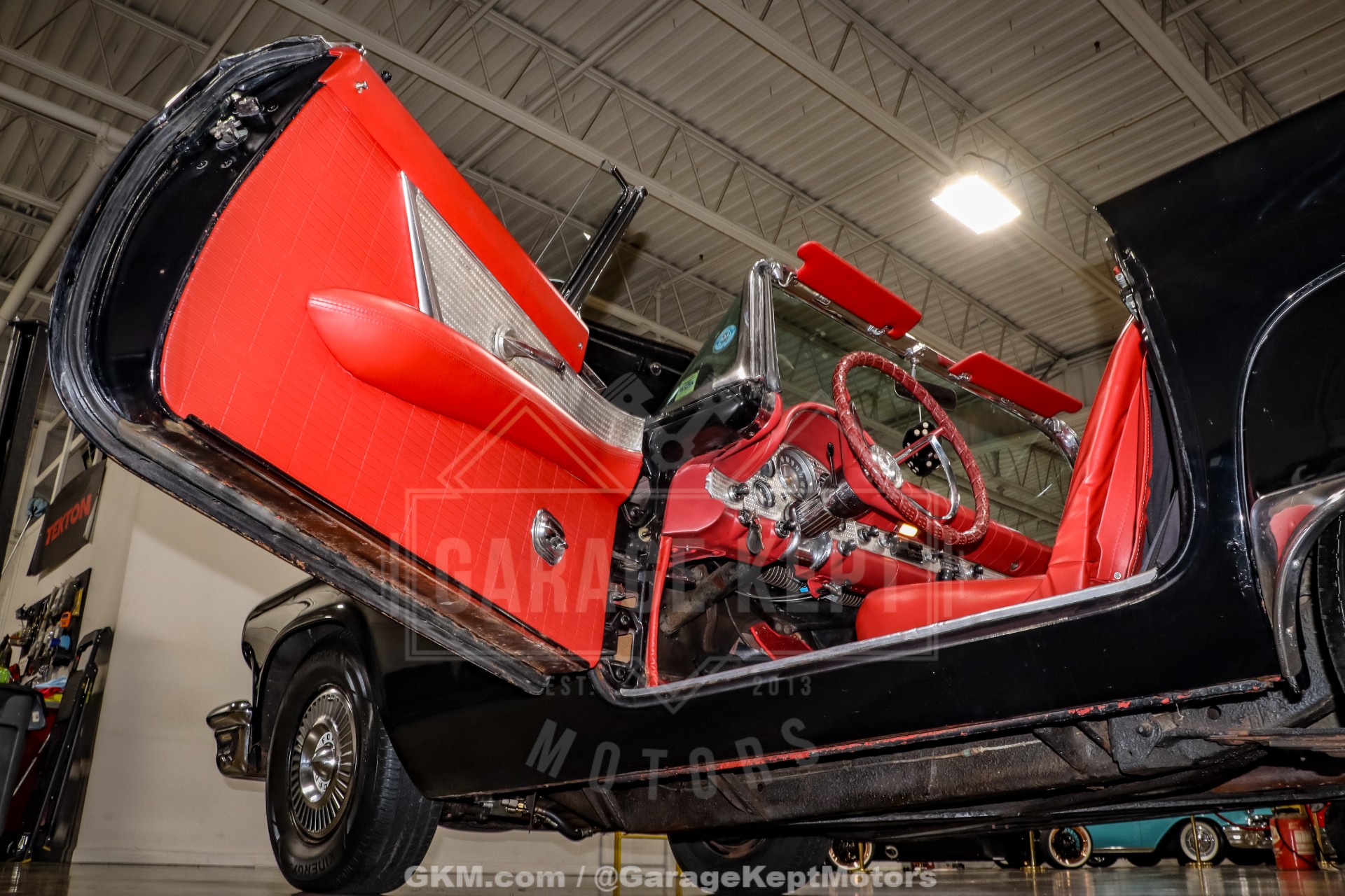 1957 Ford Thunderbird 212