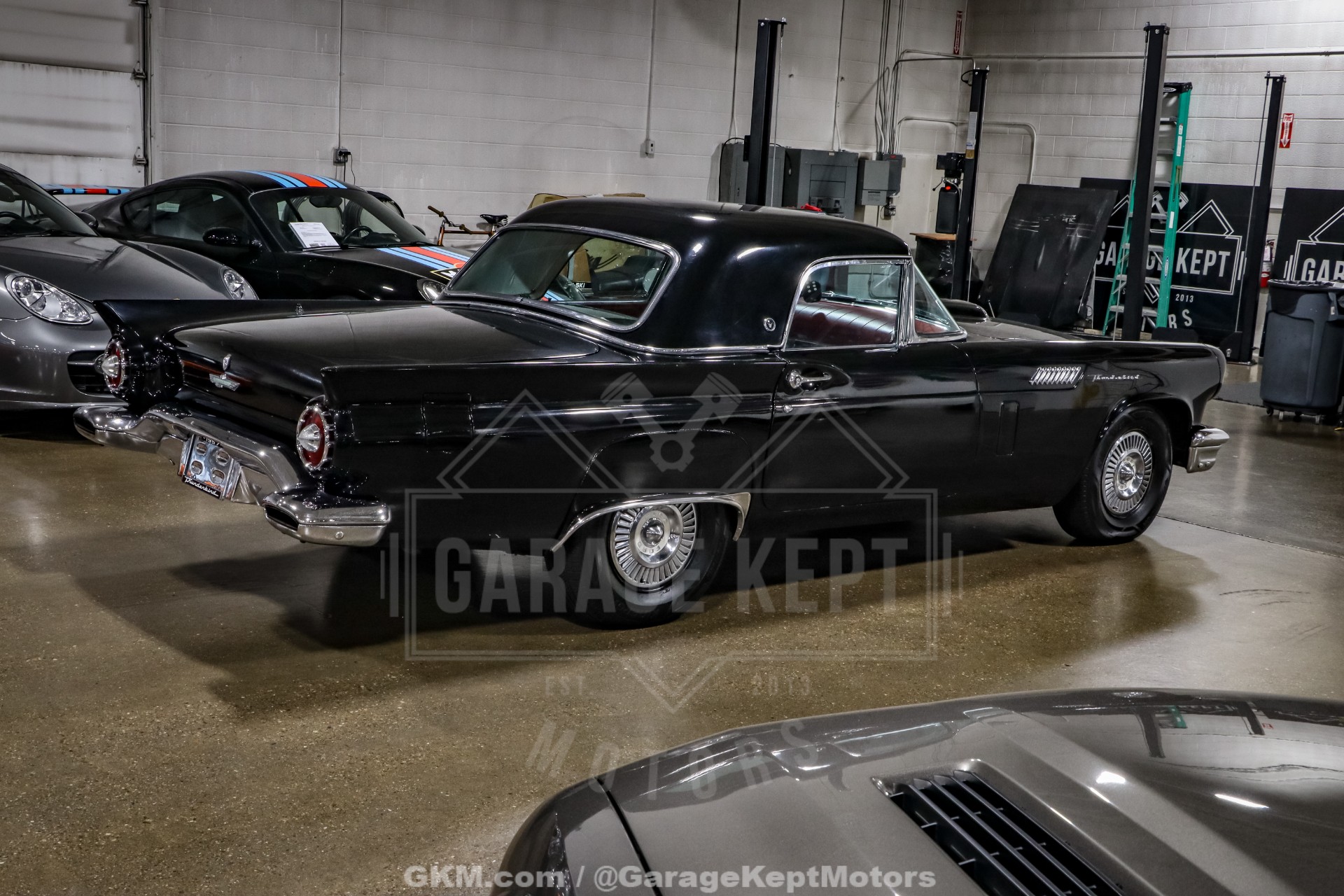 1957 Ford Thunderbird 20