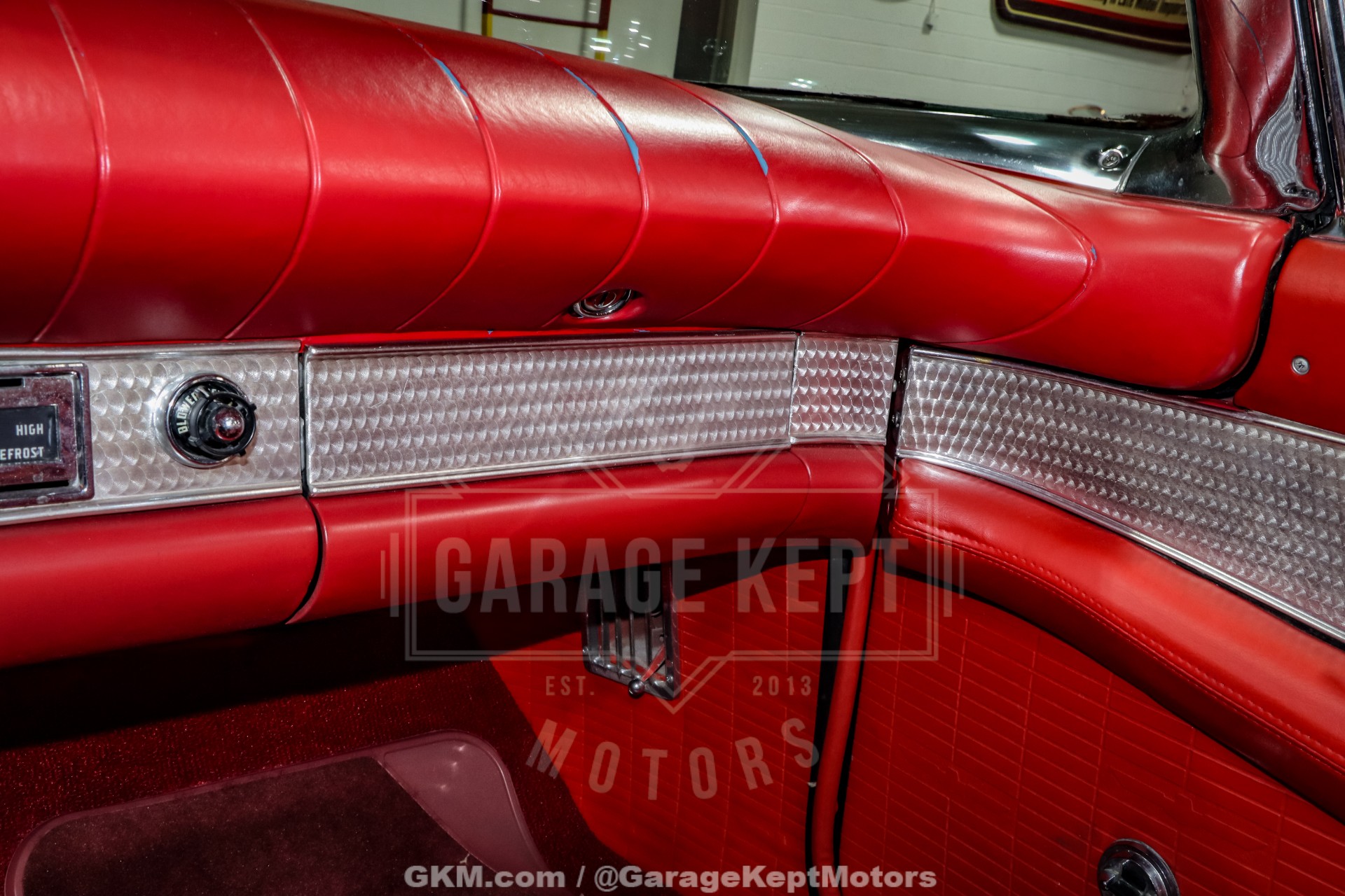 1957 Ford Thunderbird 246