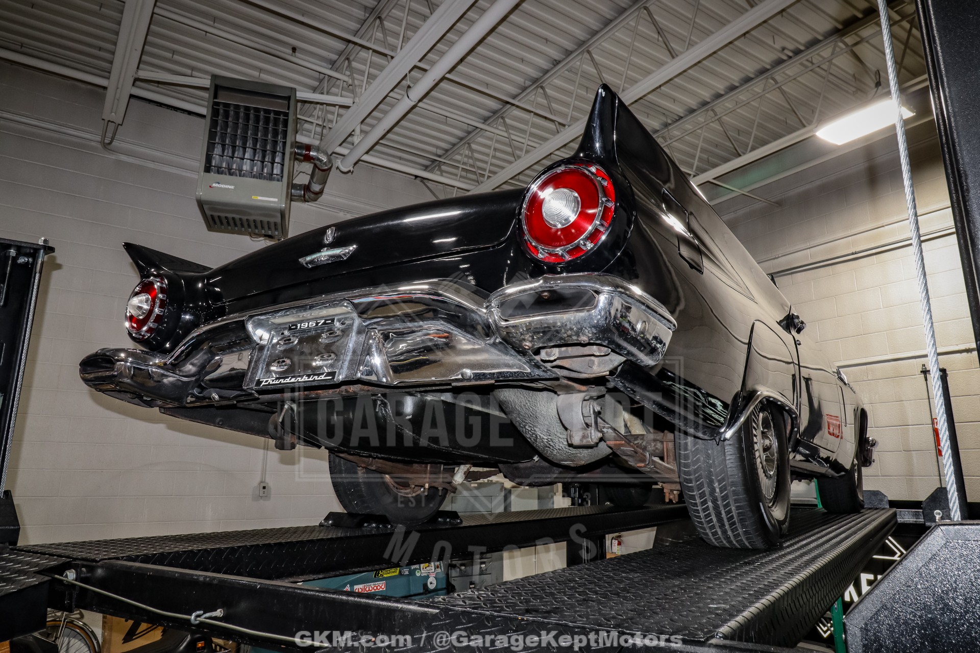 1957 Ford Thunderbird 308