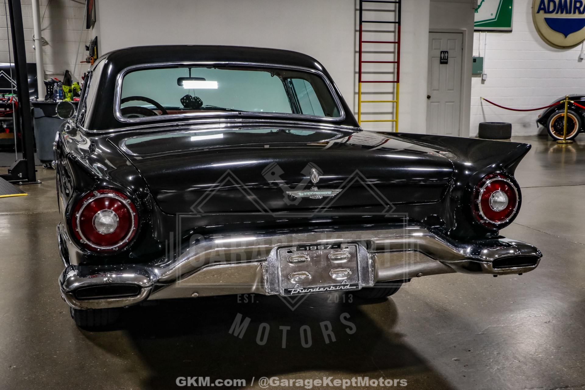 1957 Ford Thunderbird 82