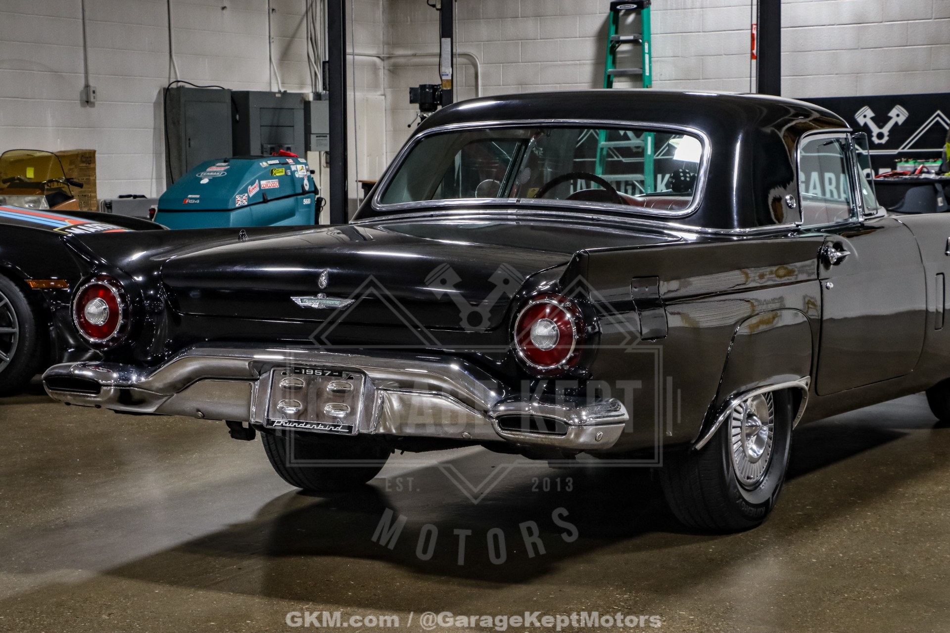 1957 Ford Thunderbird 92