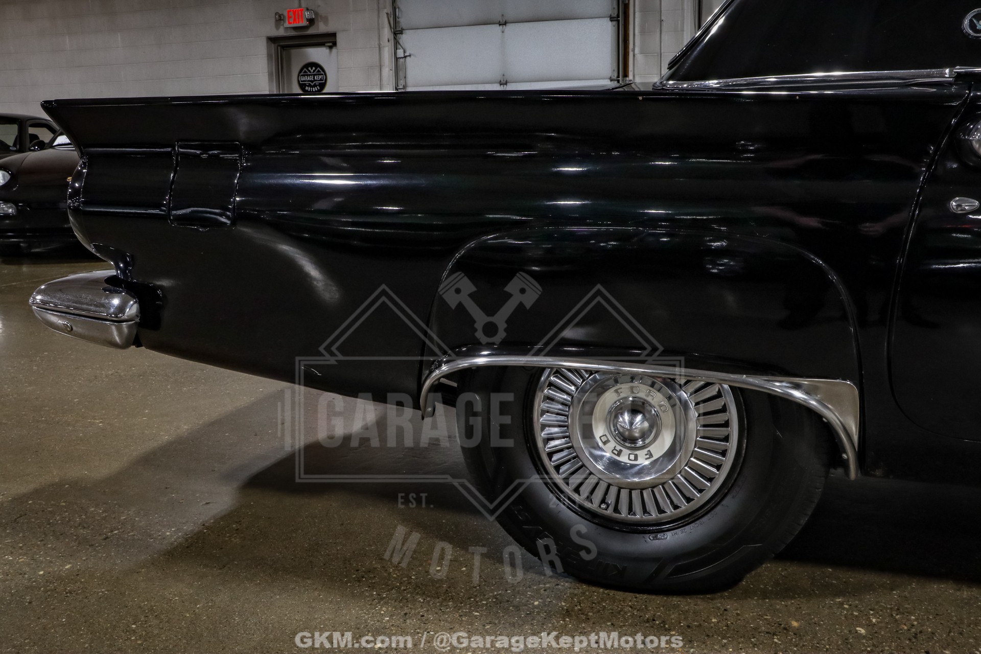 1957 Ford Thunderbird 104