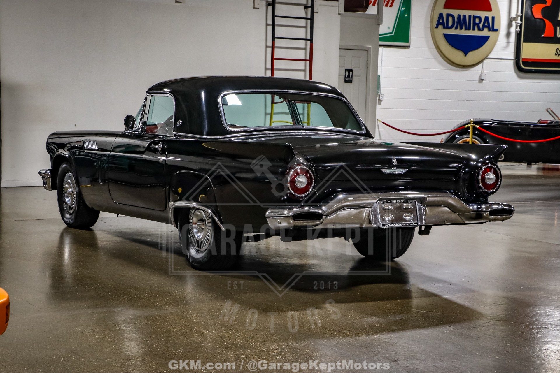 1957 Ford Thunderbird 16