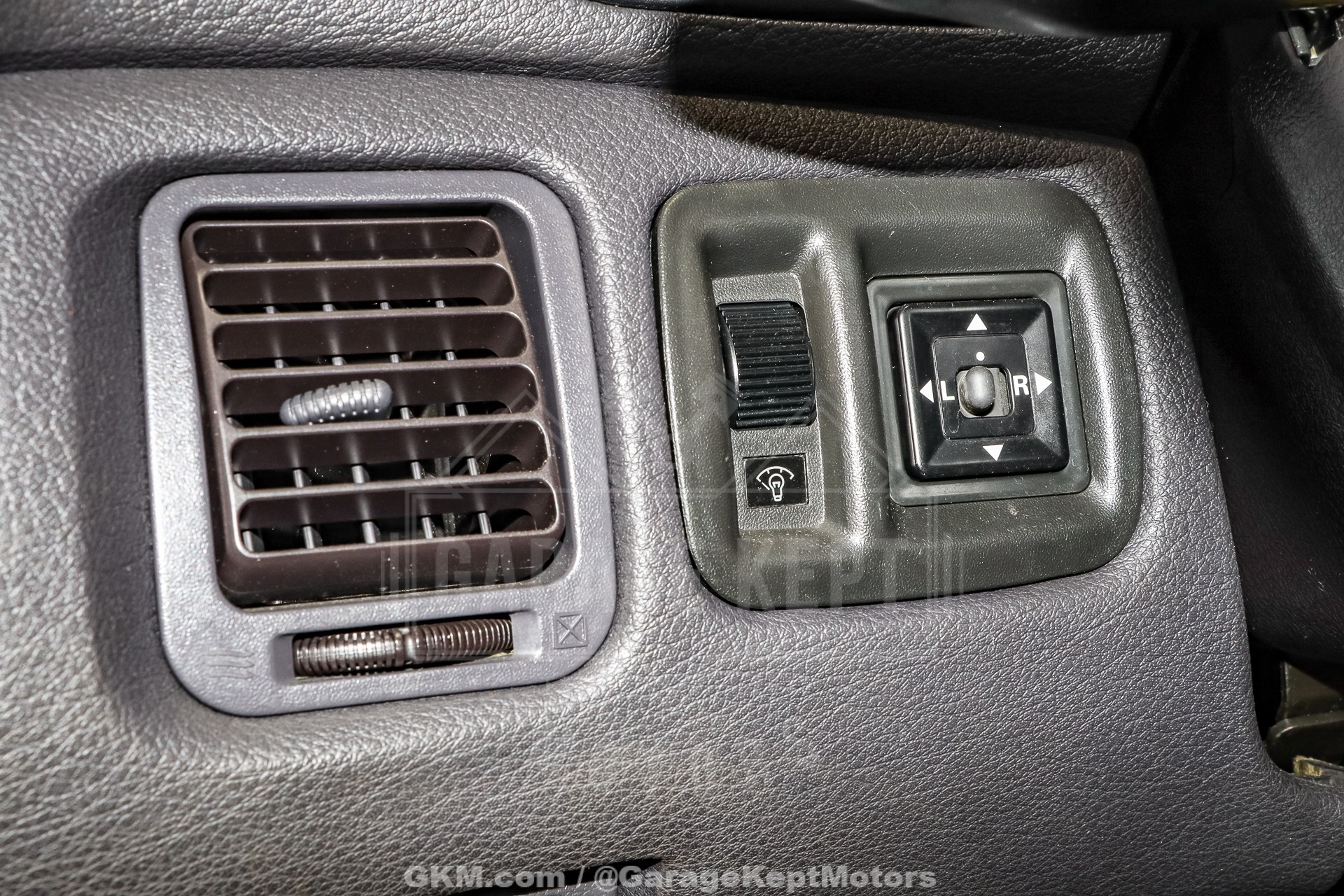 1995 Mitsubishi 3000GT 110