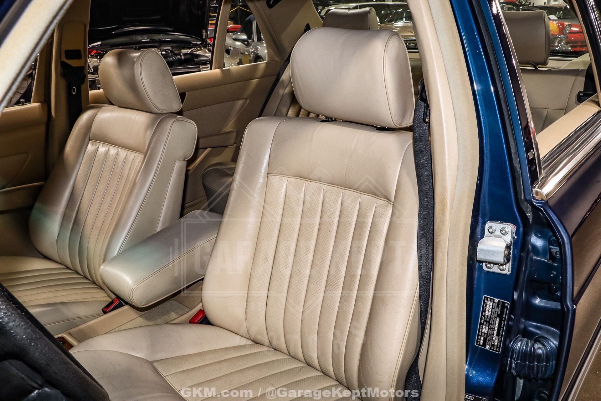 1988 Mercedes-Benz 420-Class 111