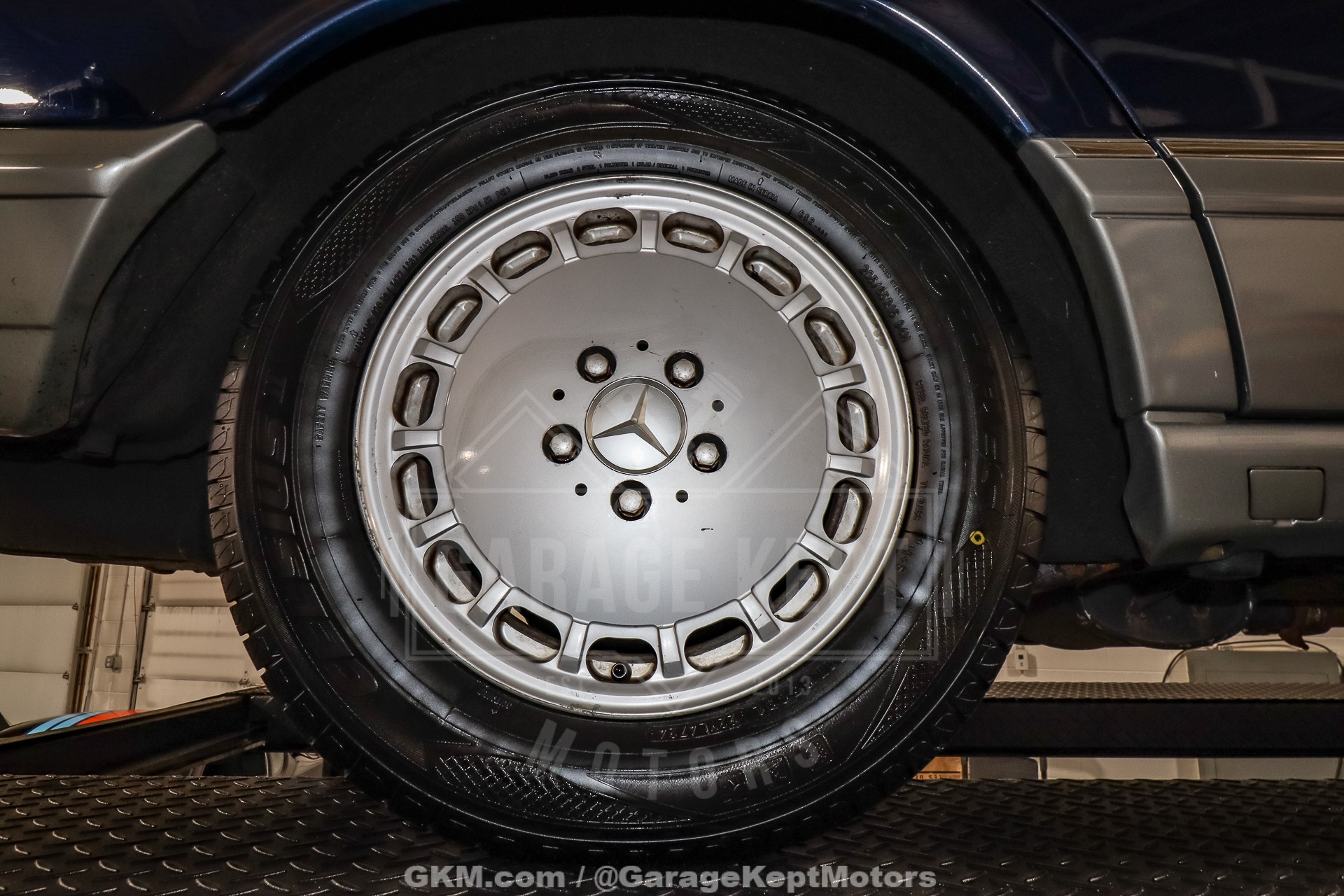 1988 Mercedes-Benz 420-Class 157