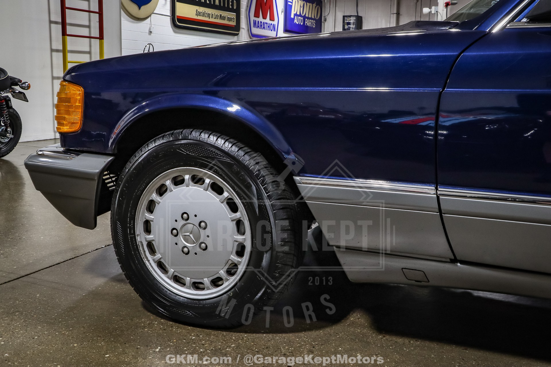 1988 Mercedes-Benz 420-Class 32