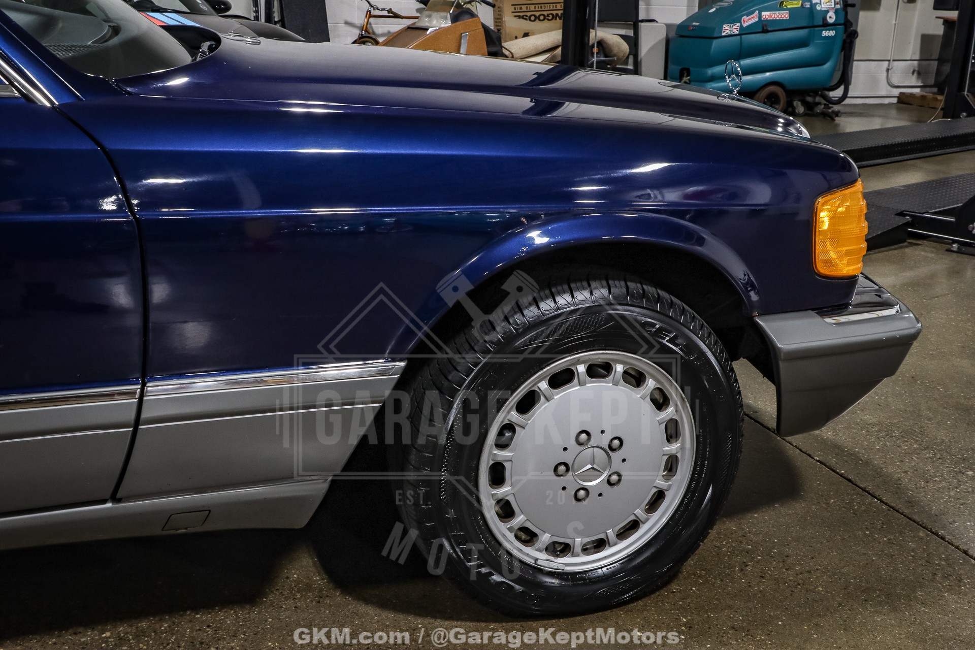 1988 Mercedes-Benz 420-Class 53