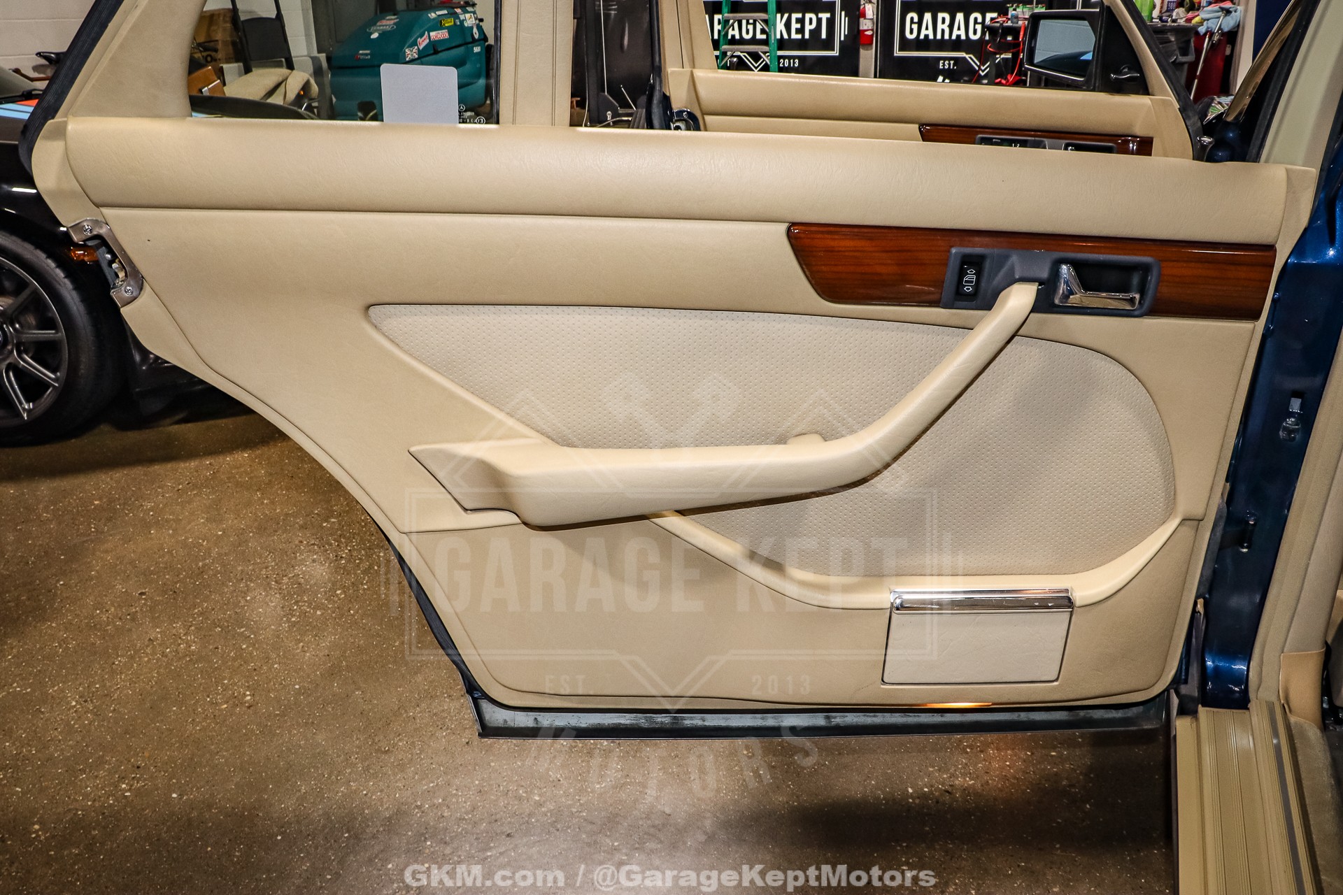 1988 Mercedes-Benz 420-Class 95