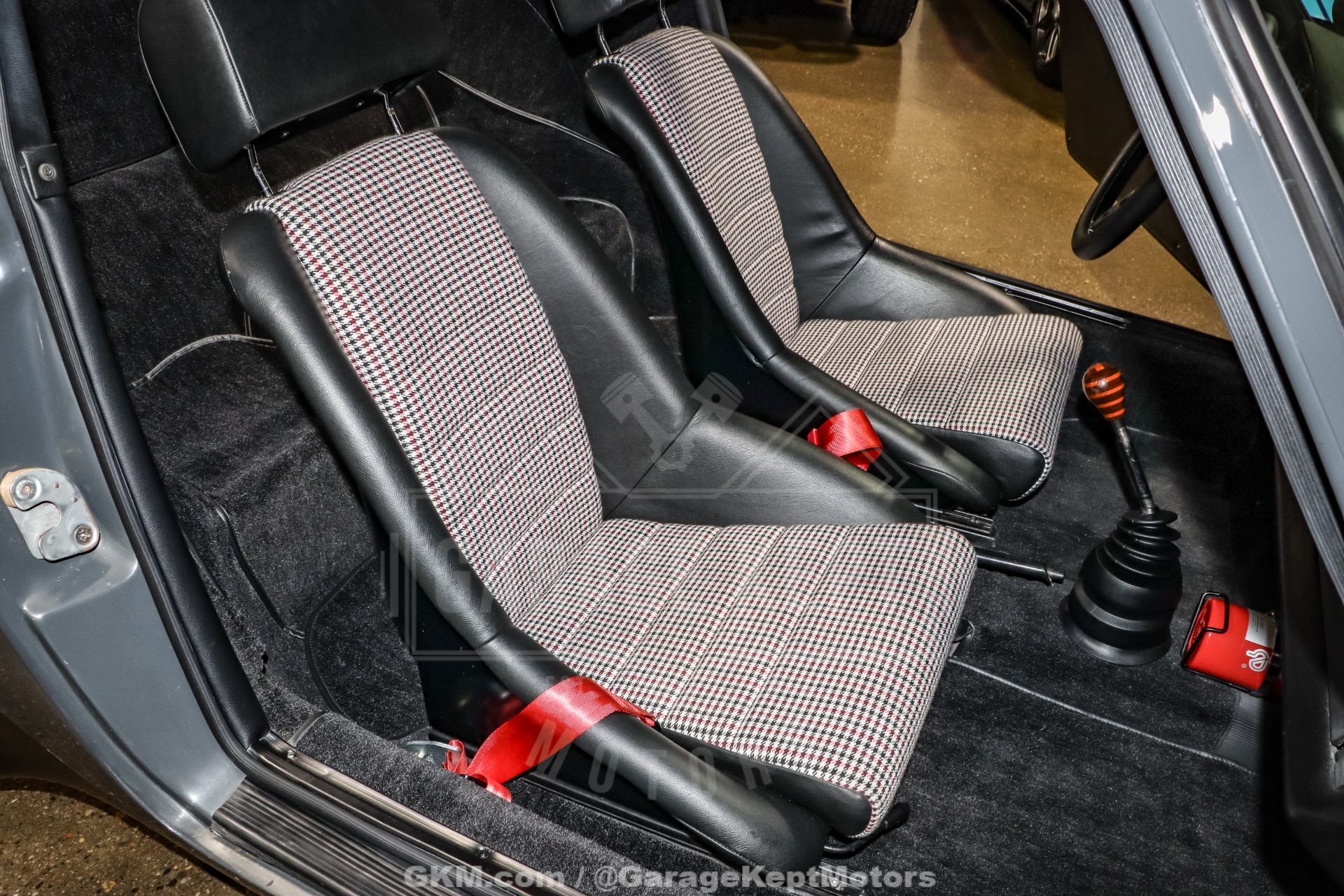 1977 Porsche 911 113